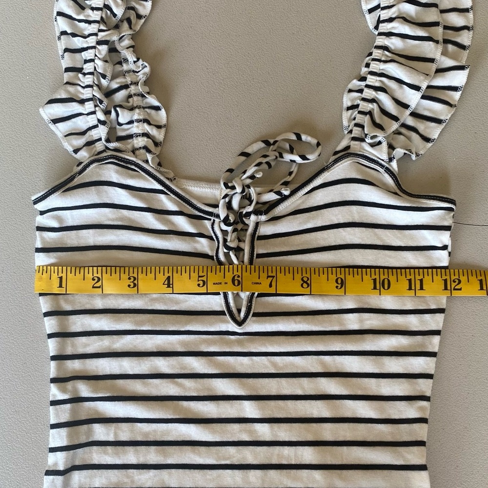NWT Billabong Sweet Peri Black & White Striped Tank w/ Ruffle Straps Size S - Picture 7 of 10